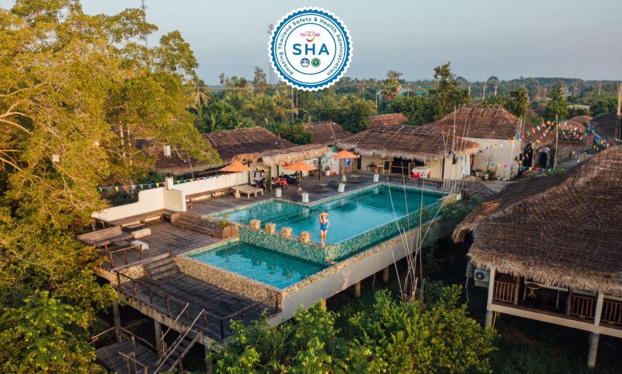Sripakpra Boutique Resort Phatthalung Ban Pak Pra Buitenkant foto