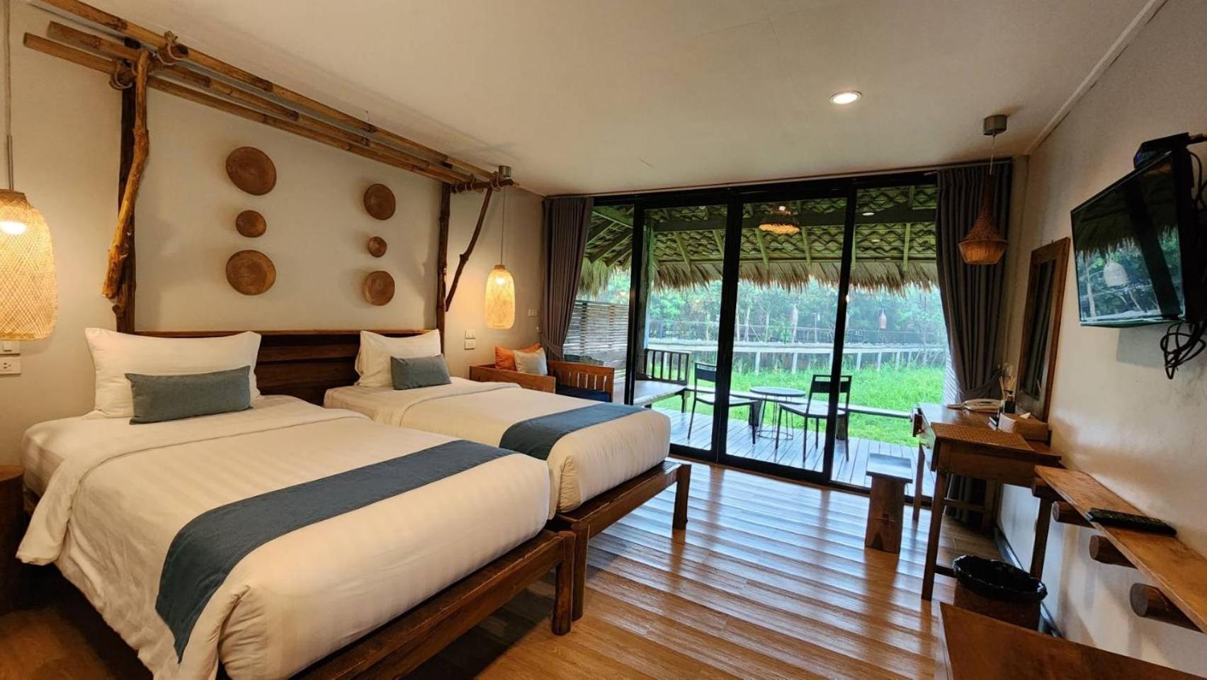 Sripakpra Boutique Resort Phatthalung Ban Pak Pra Buitenkant foto